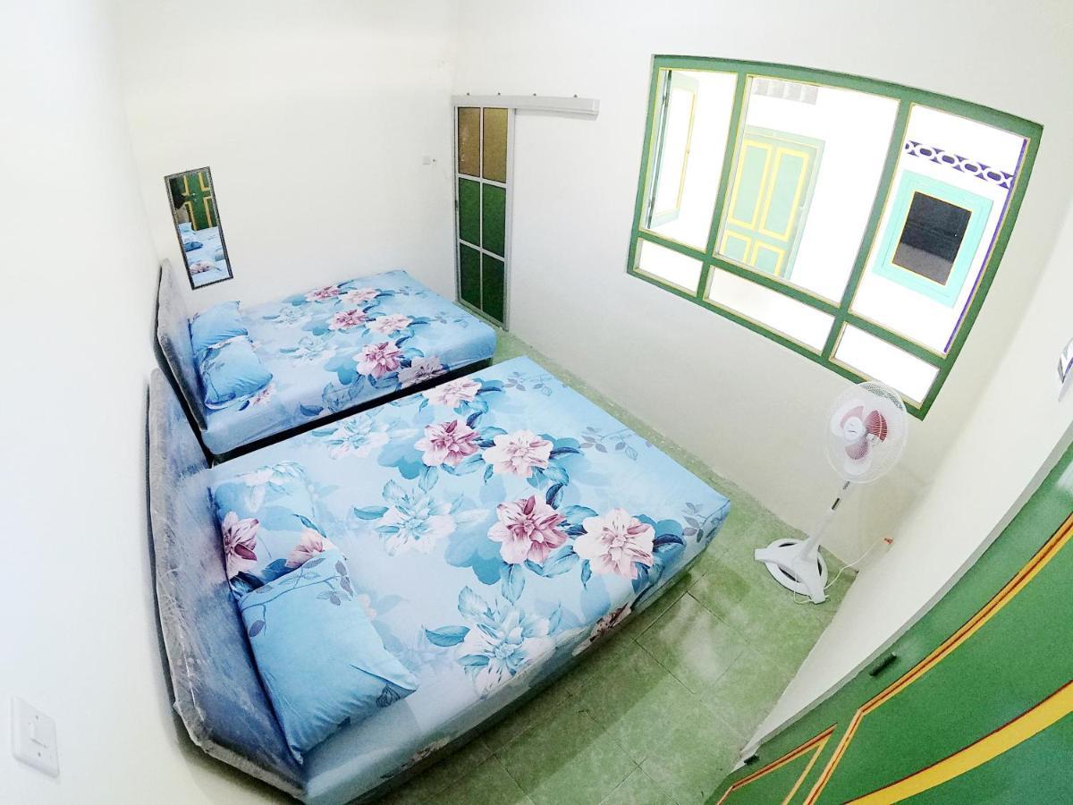 יוגיאקרטה Ngadiwinatan Alleyway Guest House Jogja מראה חיצוני תמונה